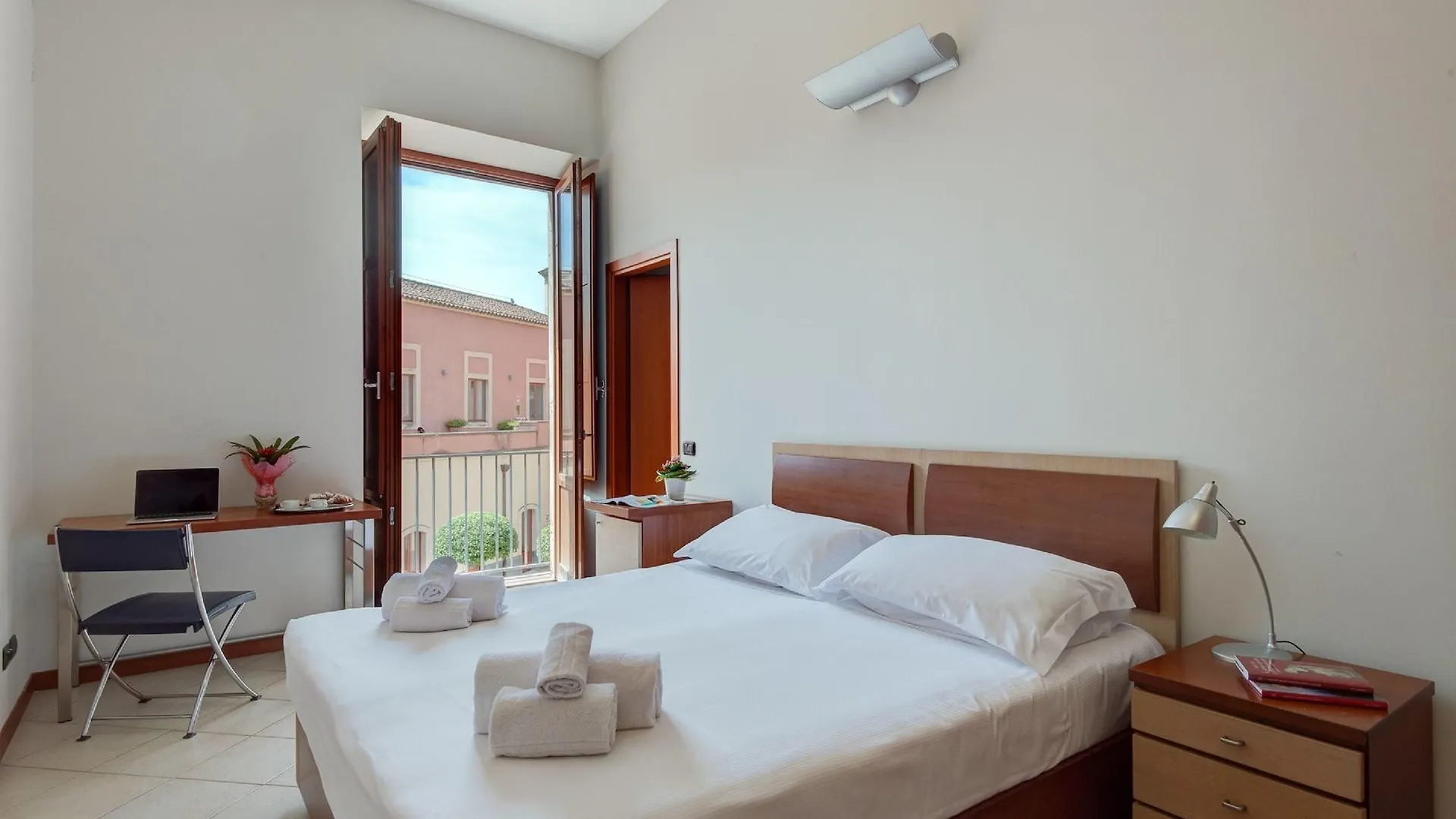 Camplus Guest Catania Guest house